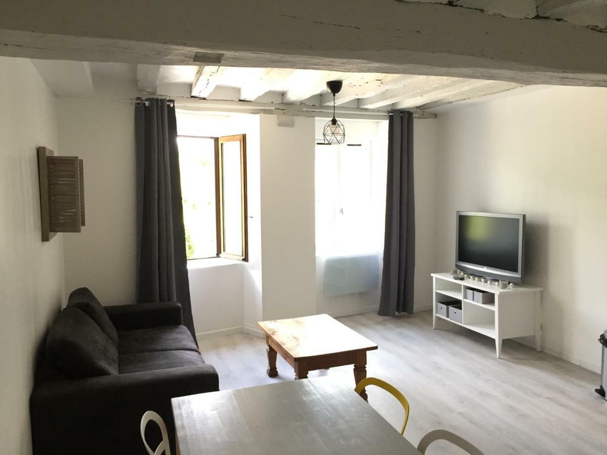 Appartement Au Coeur De La Cite Medievale โพรแว็ง ภายนอก รูปภาพ