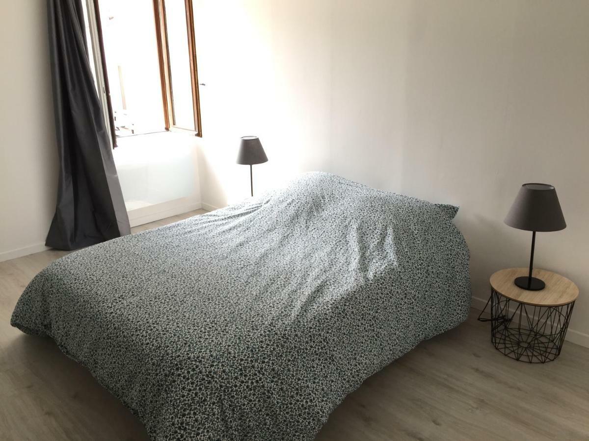 Appartement Au Coeur De La Cite Medievale โพรแว็ง ภายนอก รูปภาพ